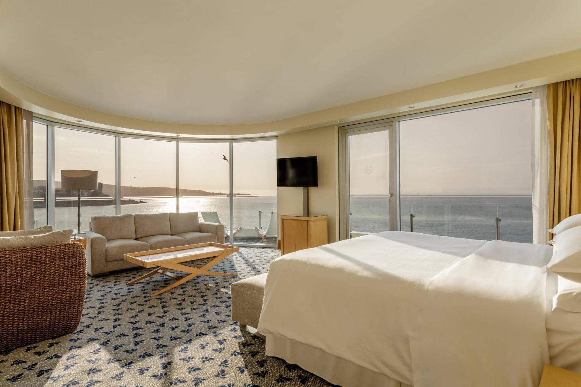 Sheraton Miramar Hotel & Convention Center Vina del Mar Dış mekan fotoğraf A suite at the Hilton Tel Aviv